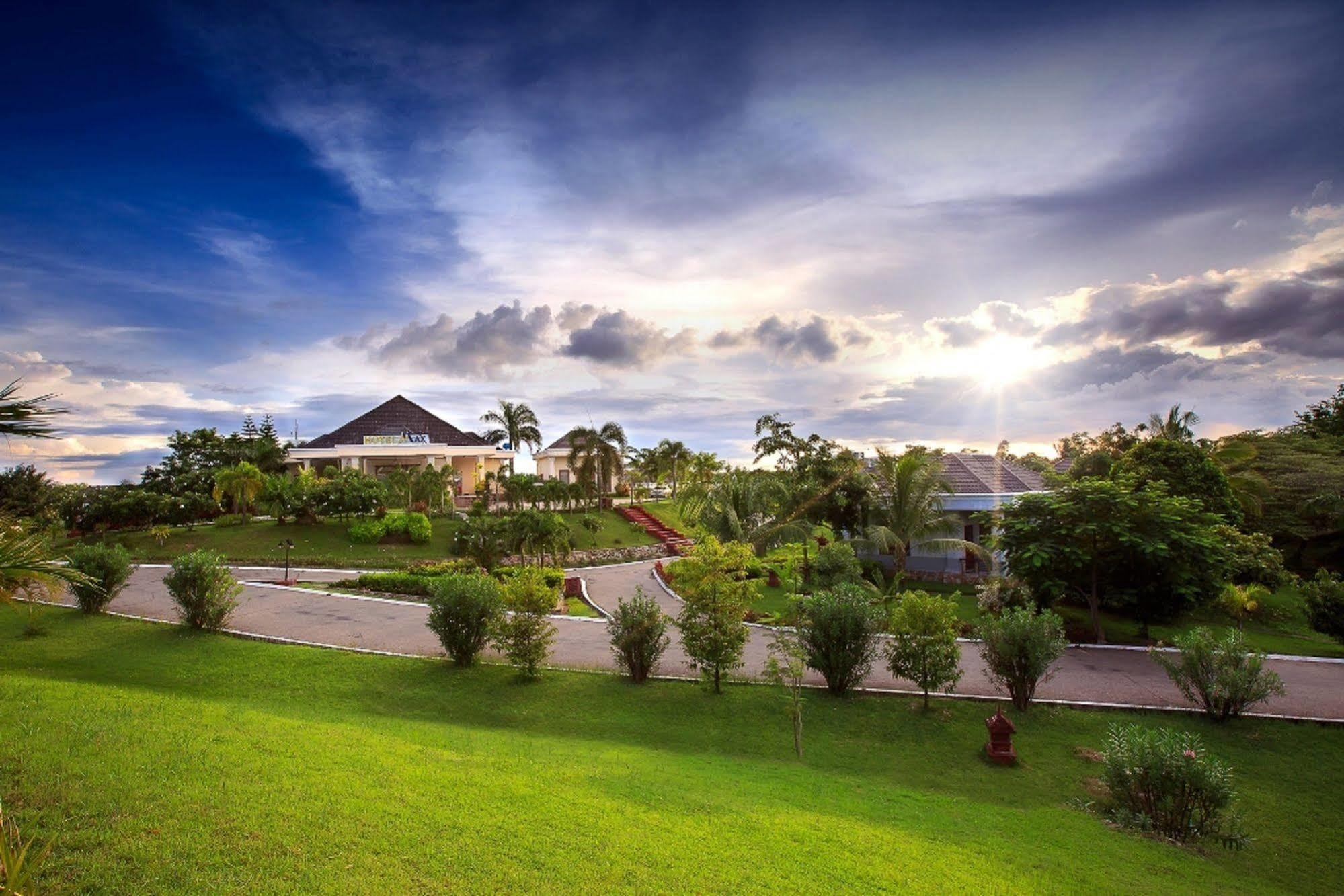 Hotel Max Nay Pyi Taw Naypyidaw Exteriér fotografie